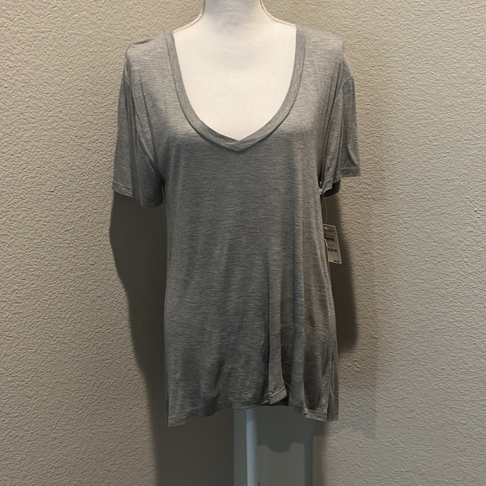 Leith | High Low T-Shirt - NWT